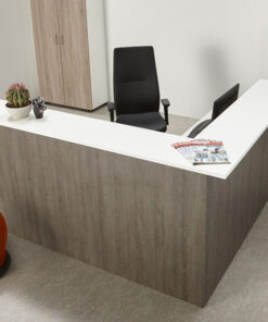 Balie 220 cm breedte en 110 cm hoogte