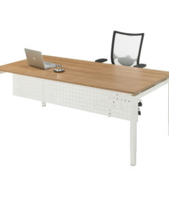 Now! instelbaar bureau 13 | Kantoor360 now gevuld